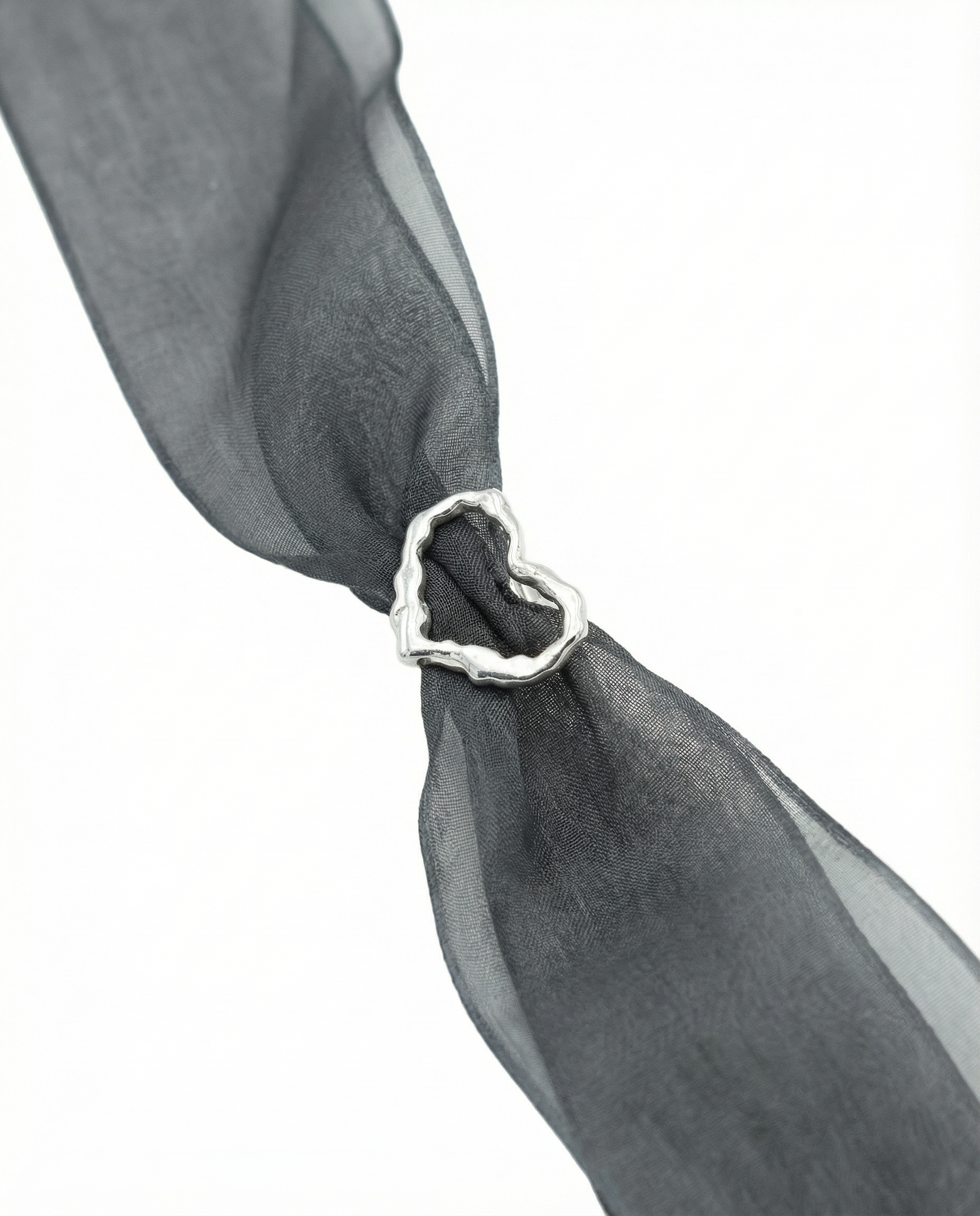 Haoto / Breath of Silk (18K/WG)