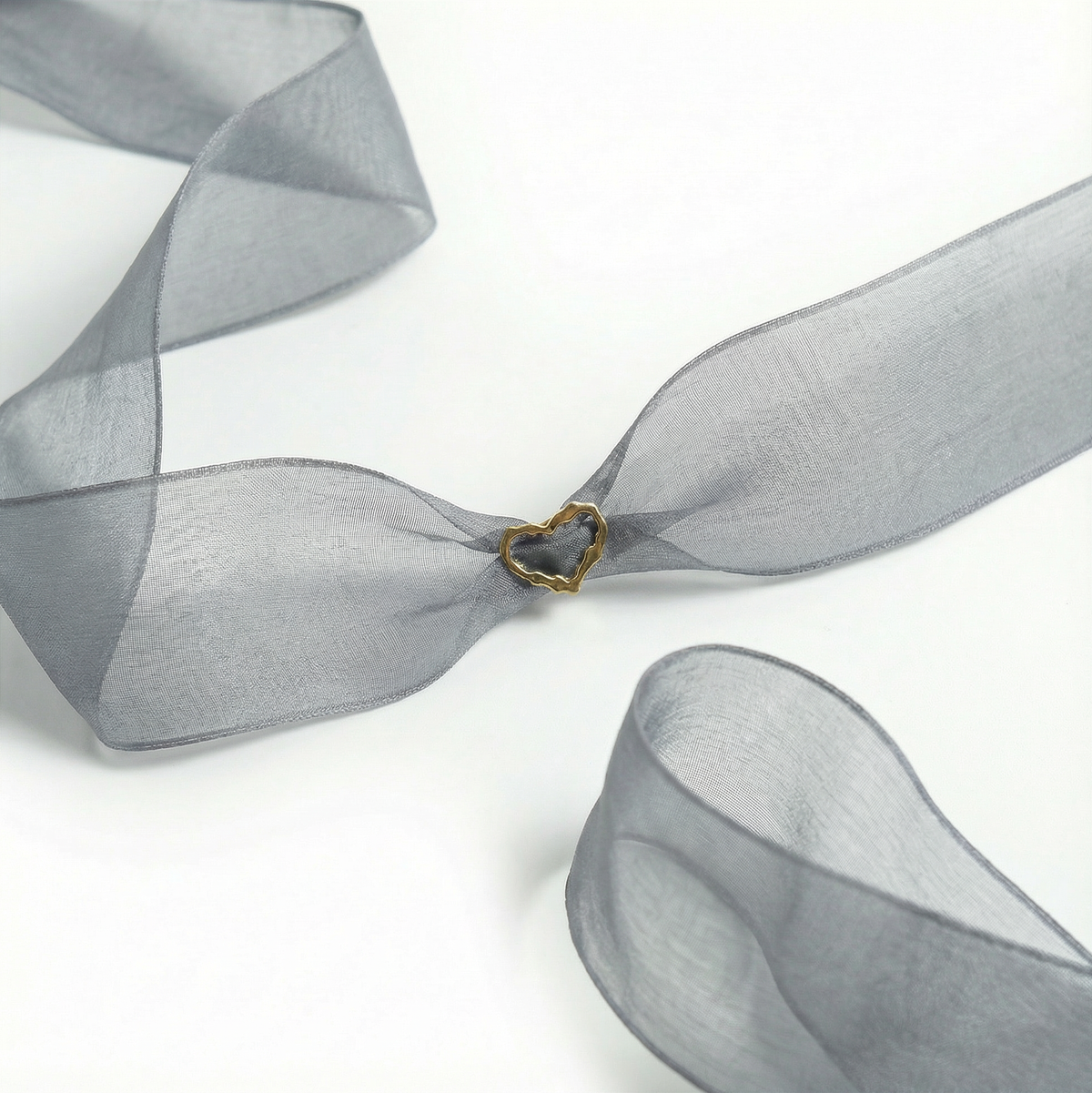 Haoto / Breath of Silk (18K/YG)