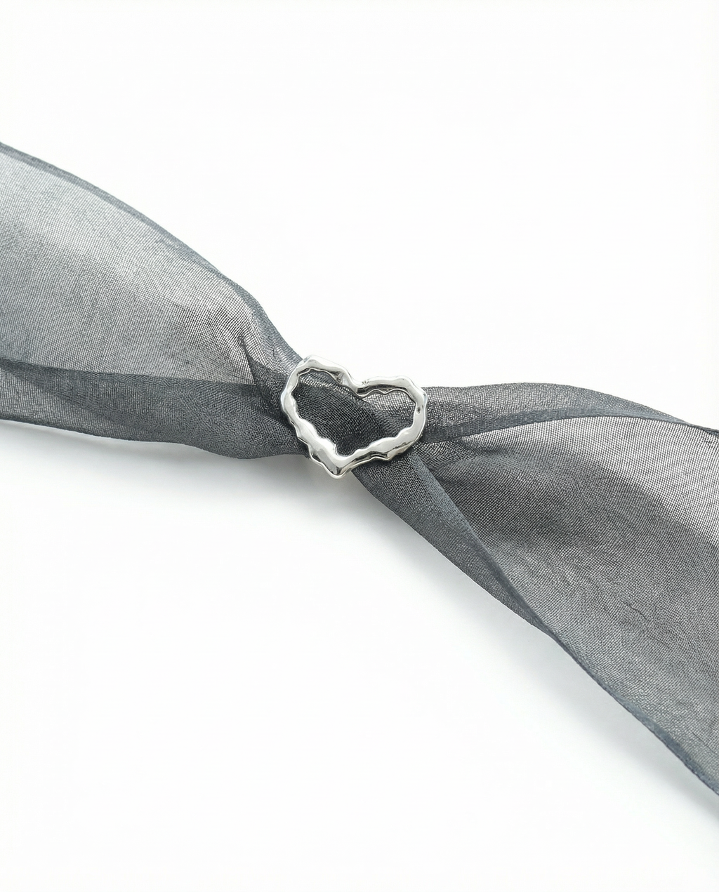 Haoto / Breath of Silk (18K/WG)