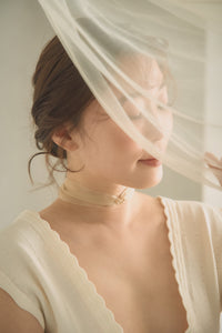 Haoto / Breath of Silk (18K/YG)
